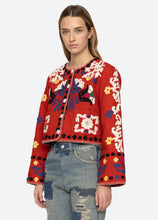Load image into Gallery viewer, Catrine applique Jacket

