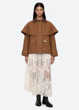 Load image into Gallery viewer, Carolyn cape Jacket
