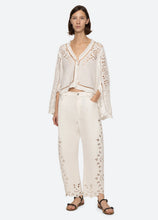 Load image into Gallery viewer, Cavina Jeans
