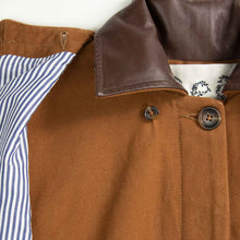 Load image into Gallery viewer, Carolyn cape Jacket
