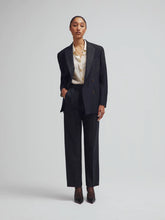 Load image into Gallery viewer, Alcanara Blazer
